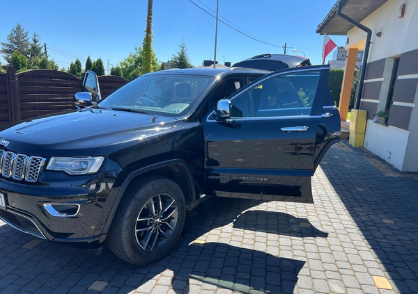 Jeep Grand Cherokee cena 109000 przebieg: 109000, rok produkcji 2018 z Gdynia małe 781